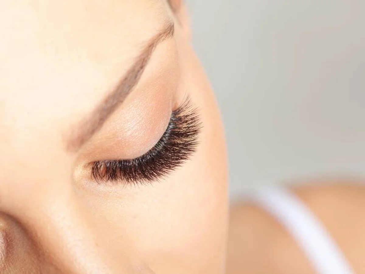 Dr Mikael Nicolai Chirurgien Esthetique Marseille Chirurgie Des Paupieres Ou Blepharoplastie